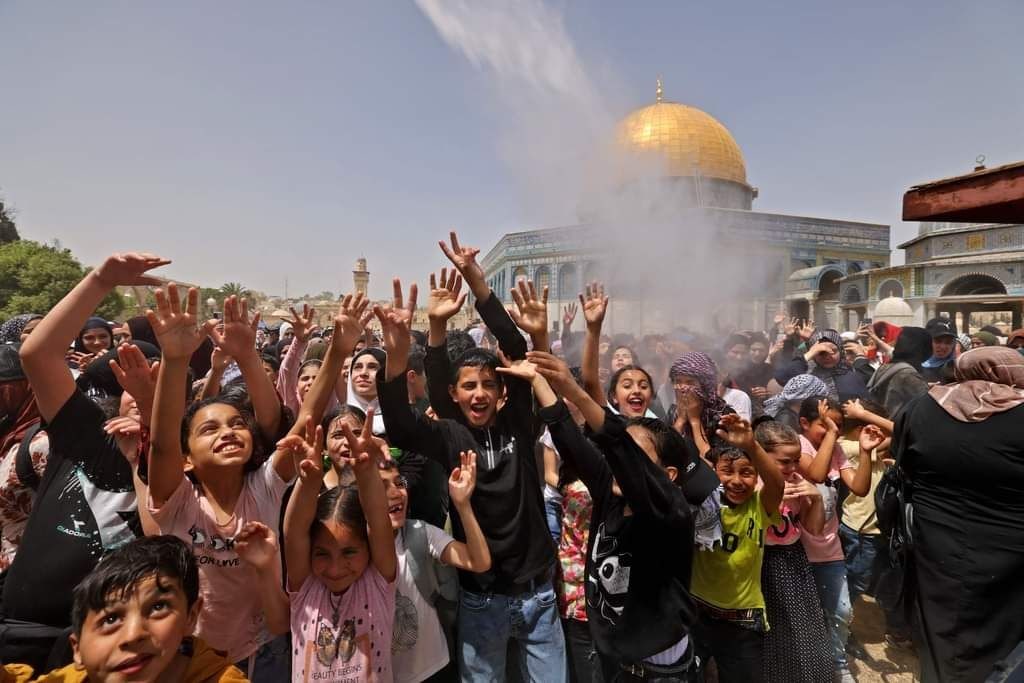 Kids at Al-Aqsa Mosque